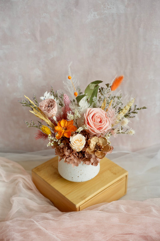 Maple Sunset Vase
Moon Fleur Singapore