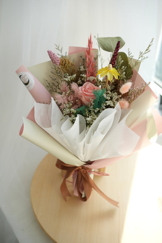 [Luna's Pick of The Week!] Apple of My Eye Bouquet