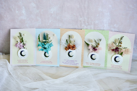 Preserved Floral Greeting Card 
Moon Fleur Singapore