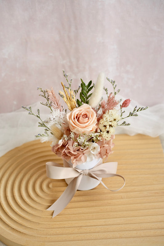 [Luna's Pick!]  Cappuccino Love Bloom Box 
Moon Fleur Singapore 