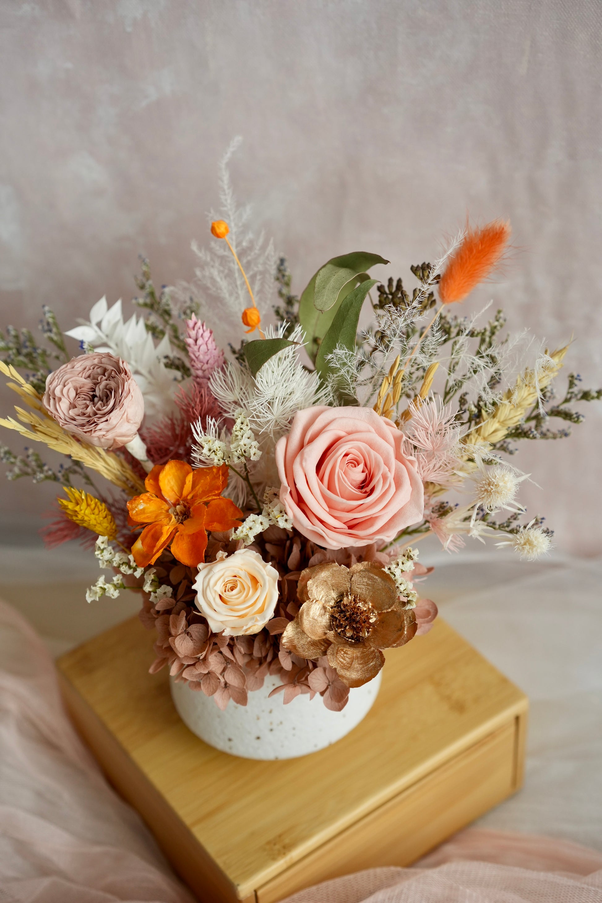 Maple Sunset Vase
Moon Fleur Singapore 