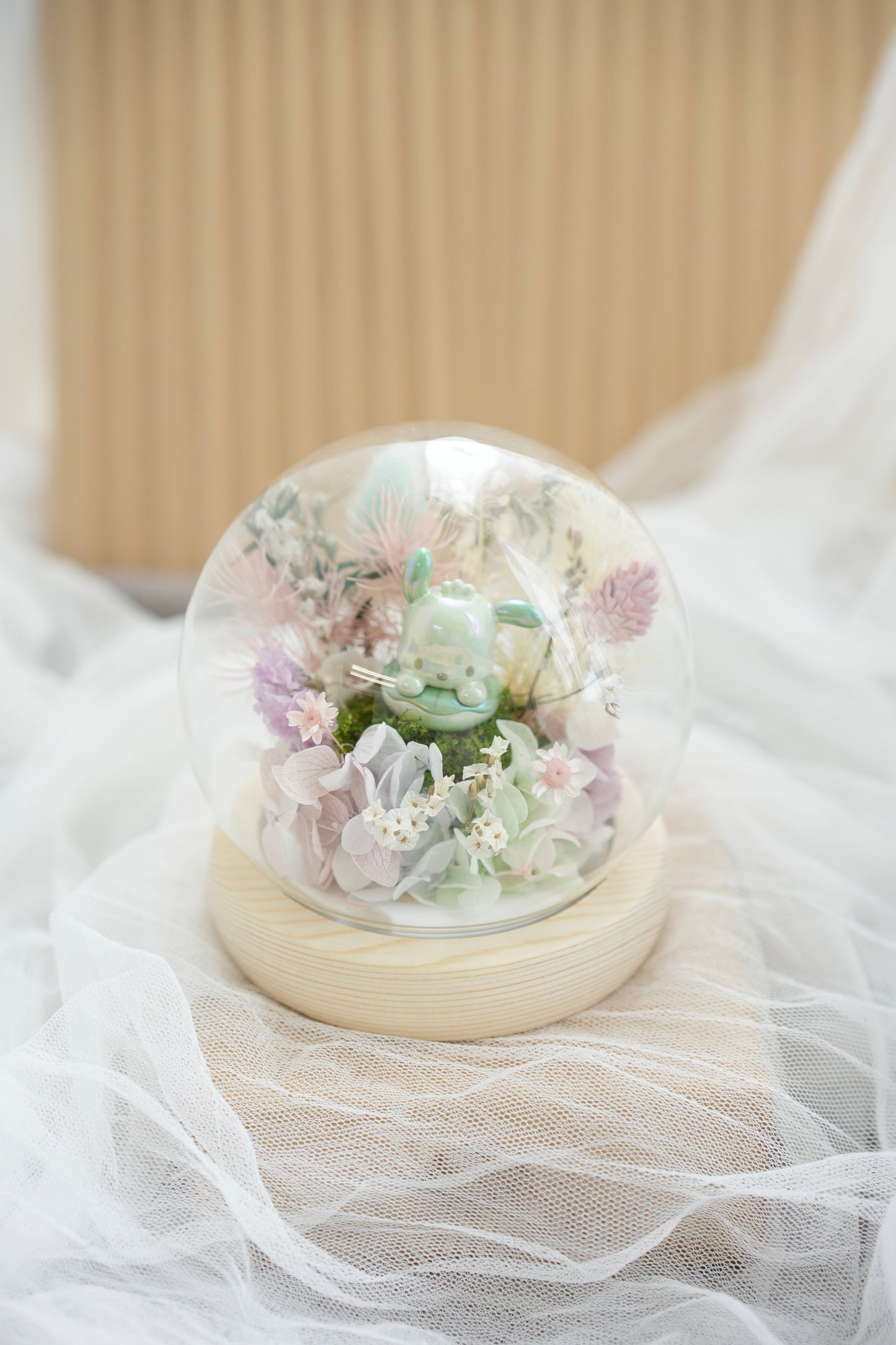 Sanrio Pochacco Flower Dome Dried & Preserved Flowers