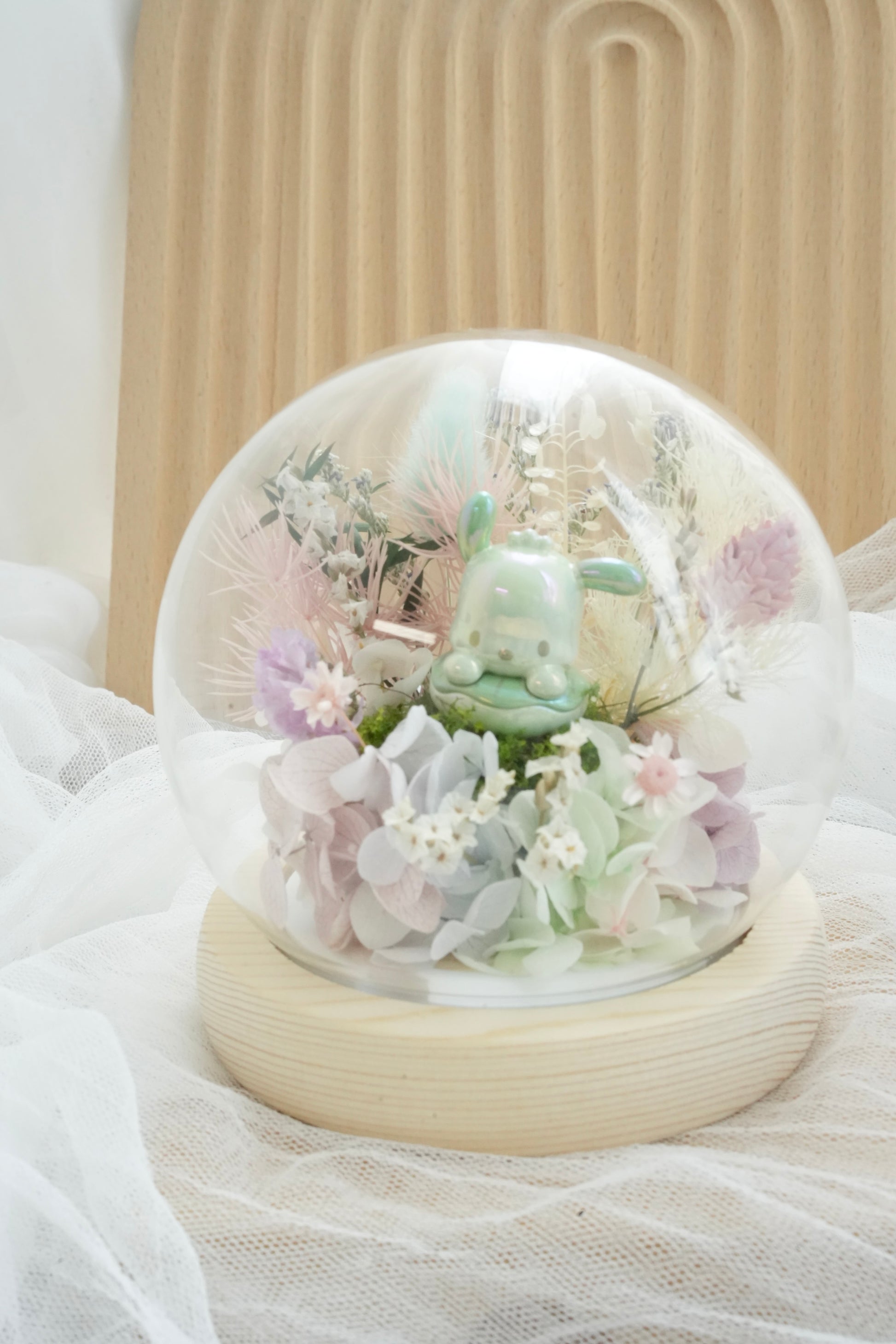 Sanrio Pochacco Flower Dome Dried & Preserved Flowers